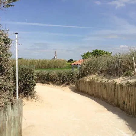 Maison Charmante A Avec Terrasse 度假居 圣马丹德雷