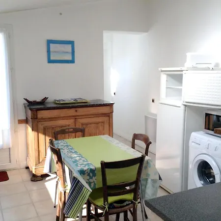Maison Charmante A Avec Terrasse 度假居 圣马丹德雷